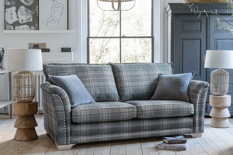 Lukehurst Sofas & Chairs Oxford Grand Sofa